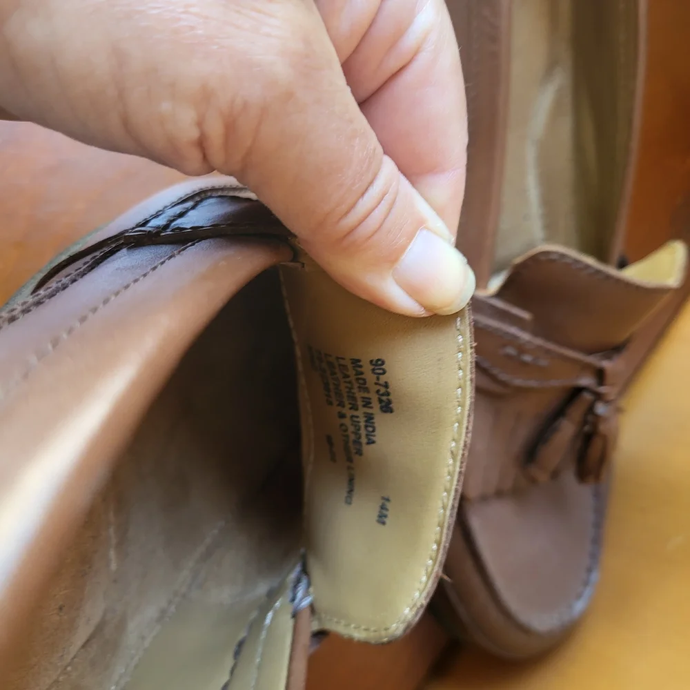 NEW Dockers Tan Leather Loafers with Fringe - 14